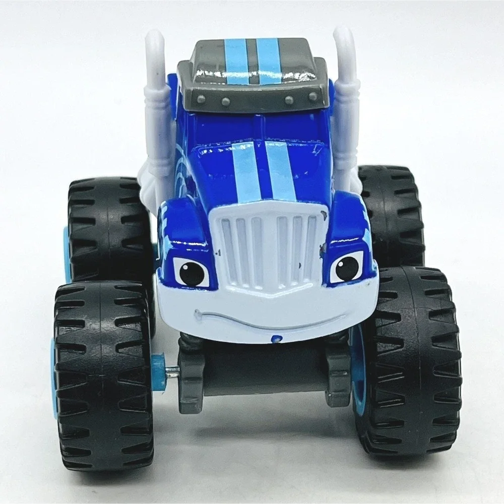 Blaze‎ and the Monster Machines Racing Flag Crusher Zeg Truck Die Cast  Lot Of 2